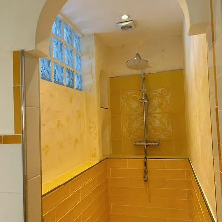 Positano's Flats דירה *